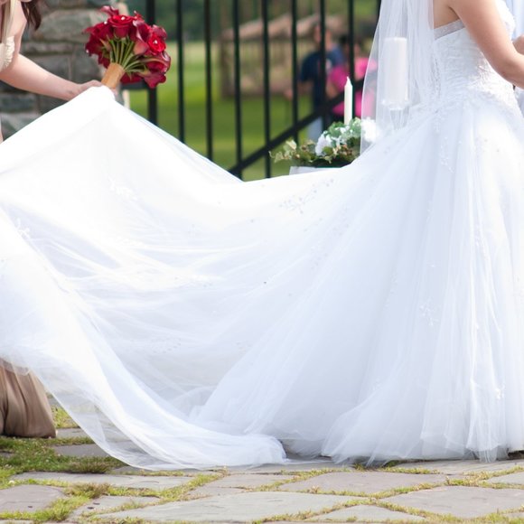 MORI LEE Wedding Dress - Picture 4 of 9